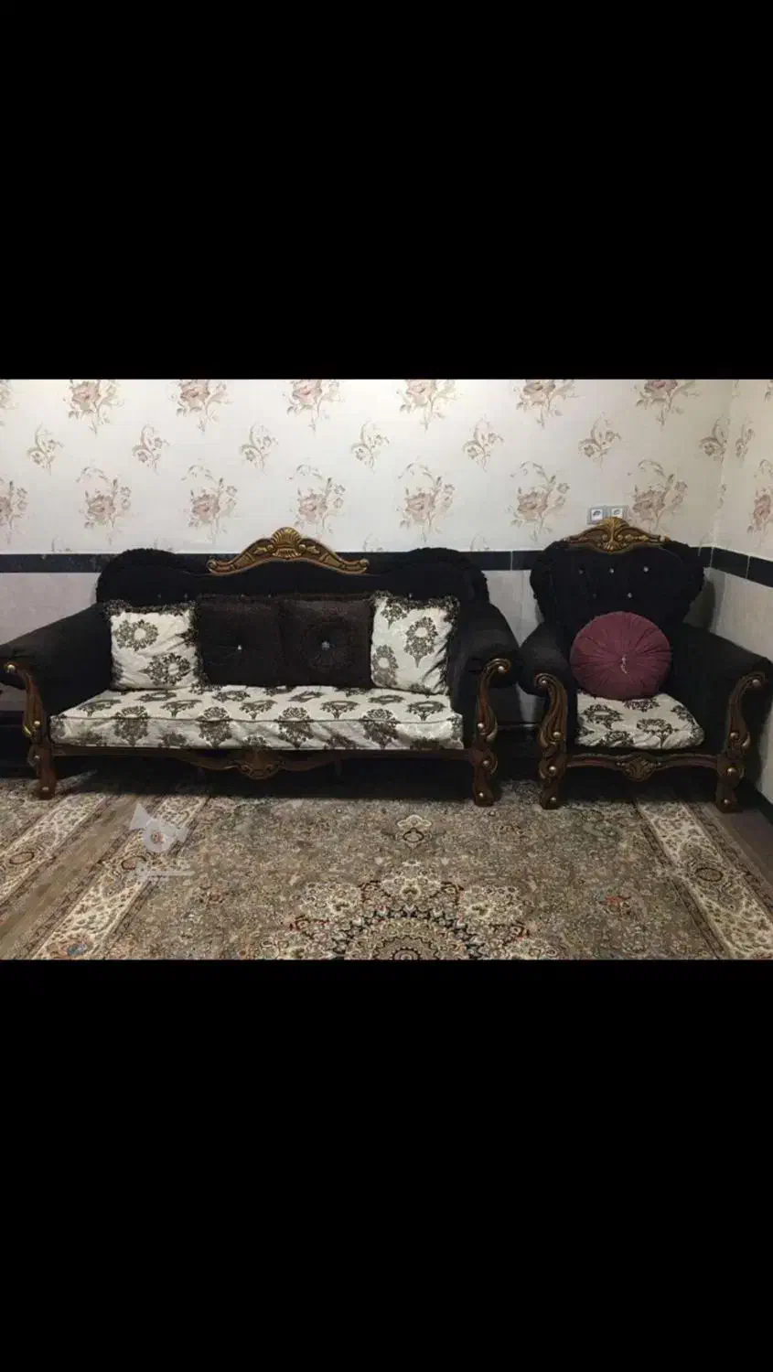 مبل سلطنتی7نفره تمیز همراه یک میز و دو میز چایخوری|مبلمان خانگی و میز عسلی|بوکان, |دیوار