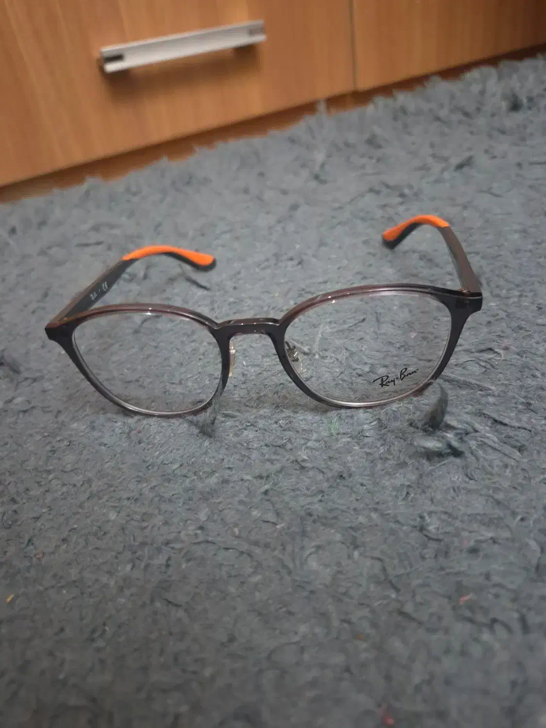 عینک ری بن rayban اصل آلمانی استفاده نشده|زیورآلات و اکسسوری|شاهین‌شهر, فردوسی|دیوار