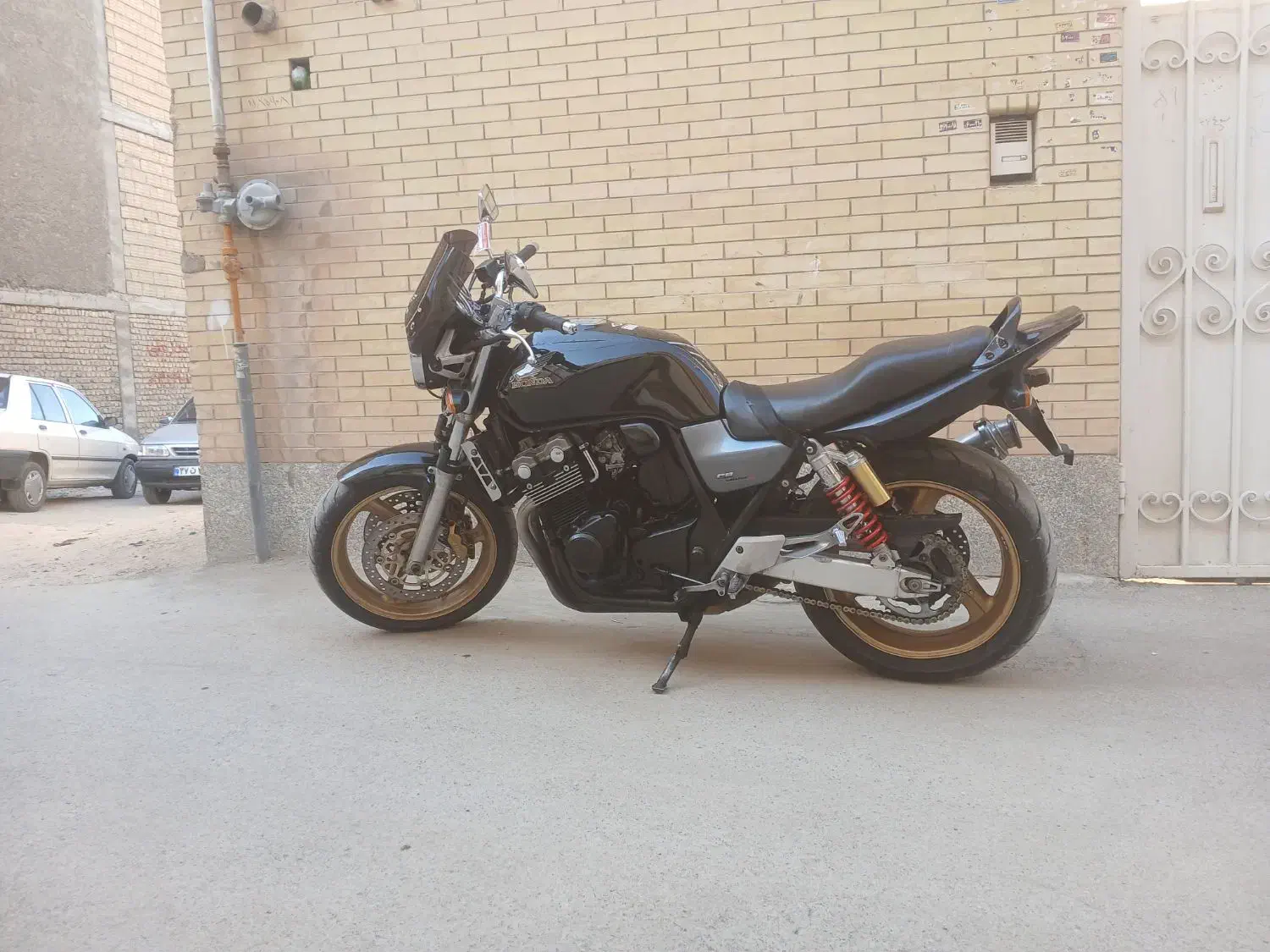 cb 400 2003|موتورسیکلت|اصفهان, لیمجیر|دیوار