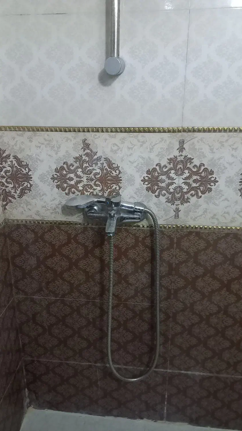 شیر آلات|لوازم سرویس بهداشتی|اراک, |دیوار