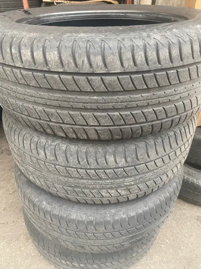 لاستیک ماشین اج سی کراس|قطعات یدکی و لوازم جانبی|رشت, جهاد|دیوار