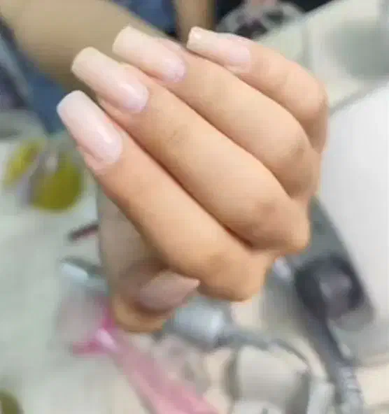 کاشت ناخن|خدمات آرایشگری و زیبایی|ری, شهادت|دیوار