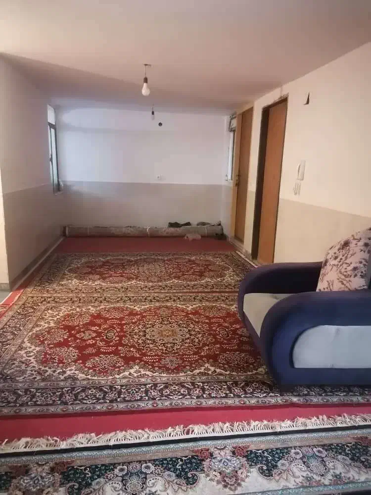 زیر زمین دو خوابه|اجارهٔ خانه و ویلا|شیراز, میانرود|دیوار