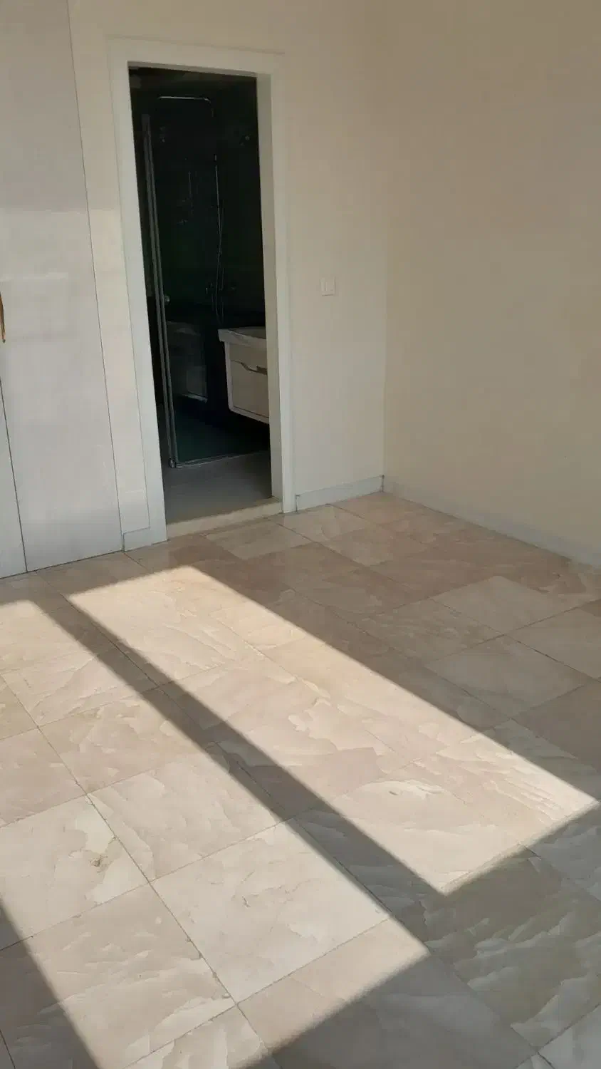 شیخ بهایی شمالی 125 م 2 خوابه 5 ساله قابل تبدیل