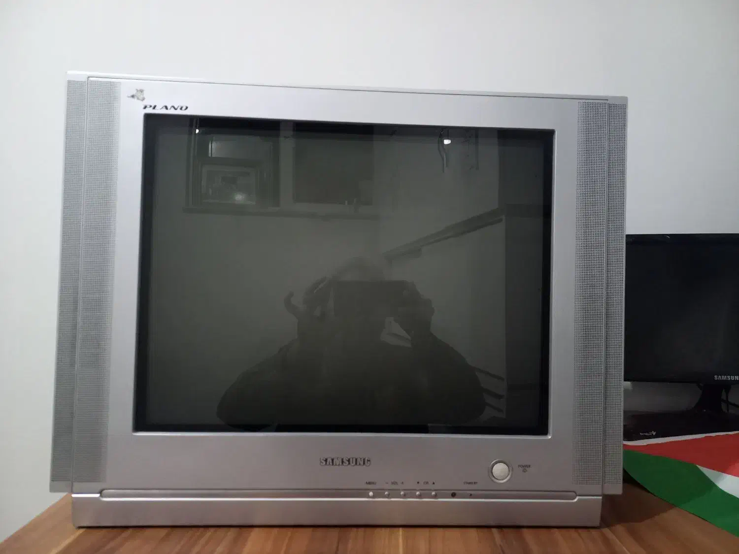 تلوزیون ۲۱ سامسونگ و گیرنده دیجیتال(set top box)|تلویزیون و پروژکتور|محمدشهر, شهرک چمران|دیوار