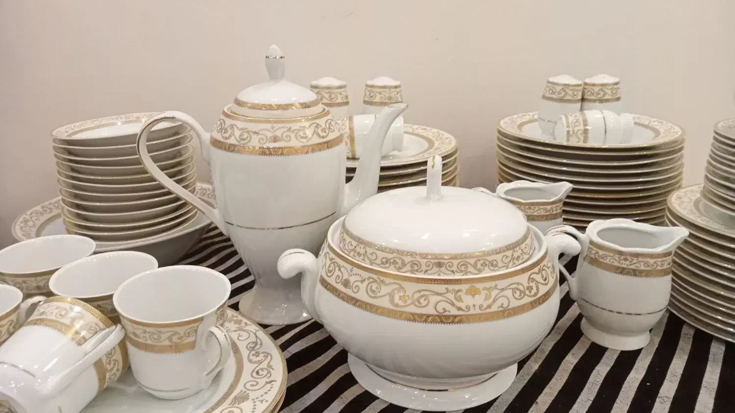 سرویس چینی  پذیرایی|ظروف سرو و پذیرایی|پردیس, فاز ۱۱|دیوار