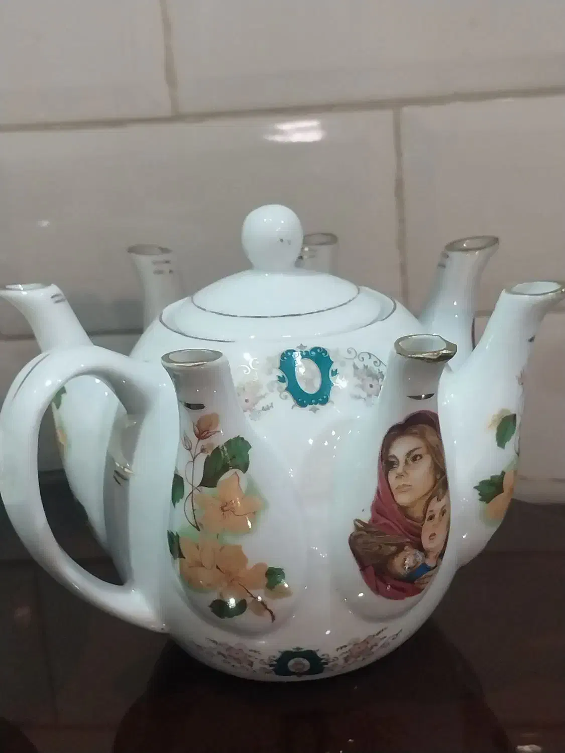 قدیمی وآنتیک|کلکسیون اشیاء عتیقه|اندیشه, اندیشه فاز ۱|دیوار