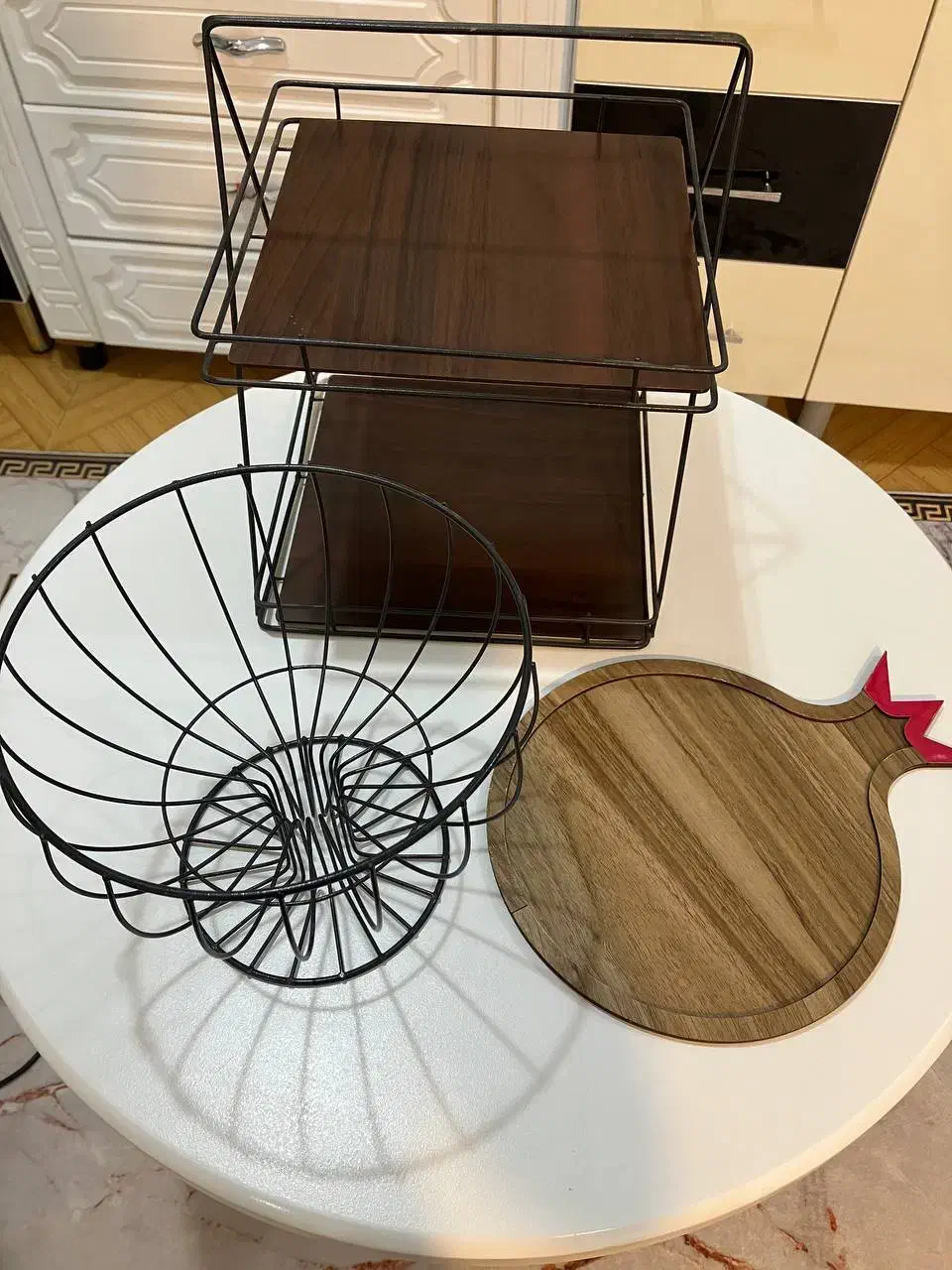 استند فلزی شیک|صنایع دستی و سایر لوازم تزئینی|میانه, |دیوار