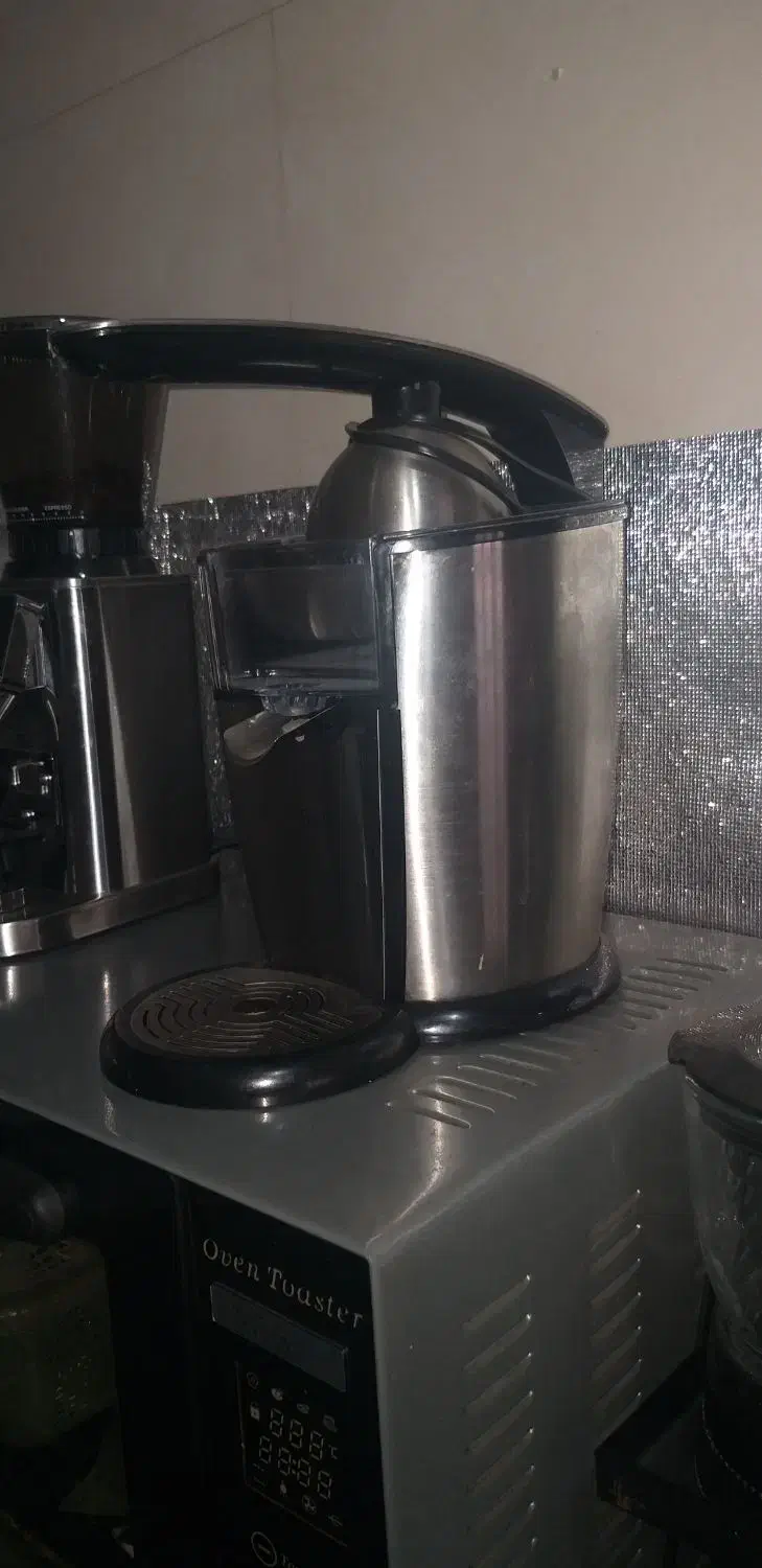 آب مرکبات گیری تکنو|آبمیوه‌گیر و آب‌مرکبات‌گیر|اندیشه, پرنیان|دیوار