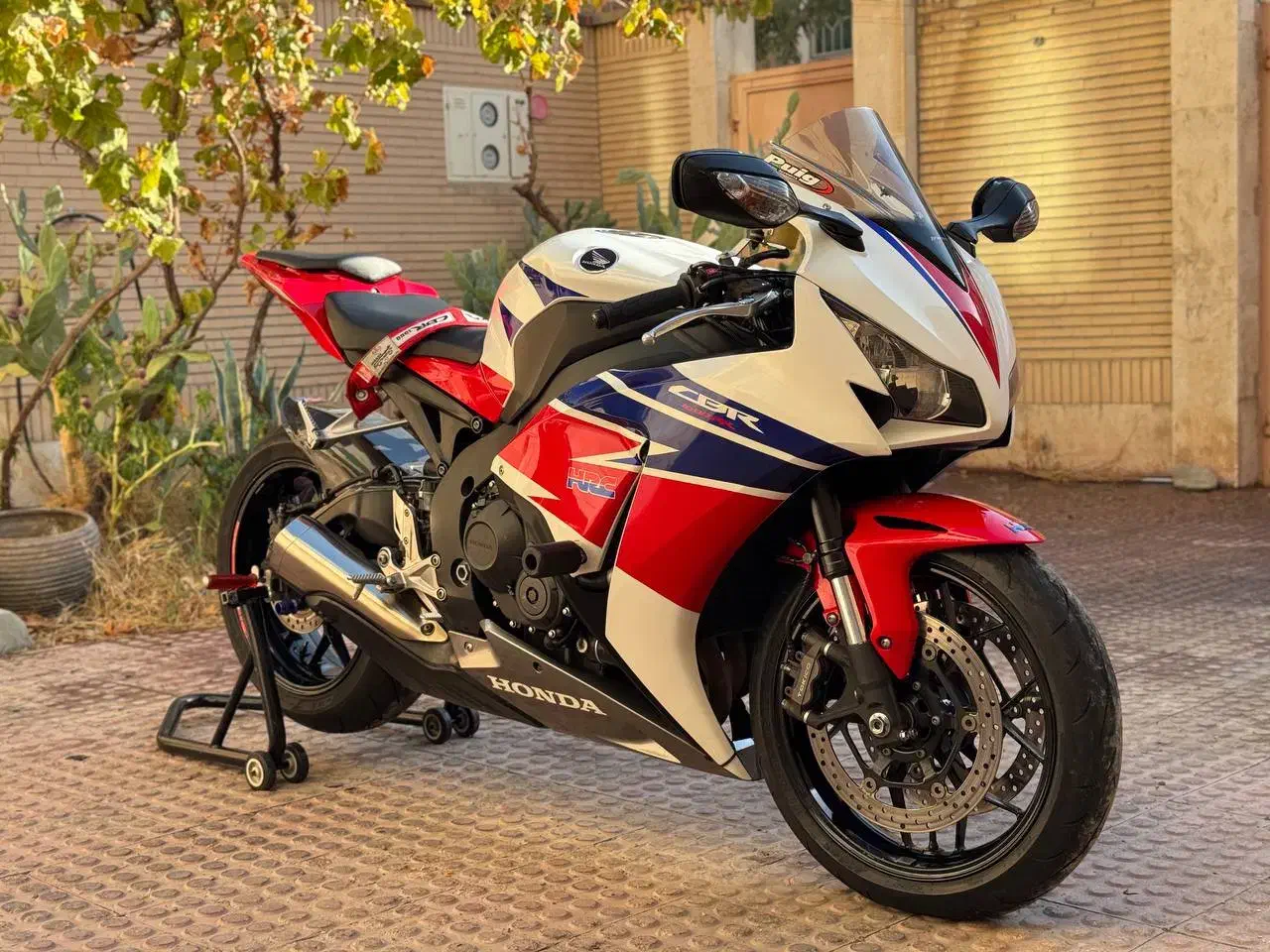 cbr 1000 2014|موتورسیکلت|تهران, امیریه|دیوار