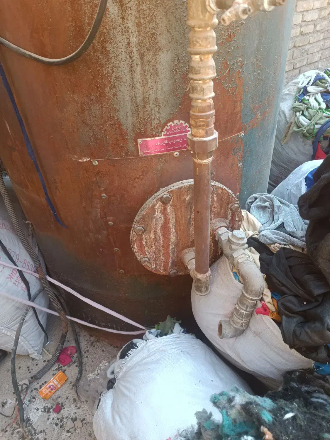 دیگ بخار به علت سوراخ شدن 500لیتری|ماشینآلات صنعتی|ورامین, ورامین|دیوار