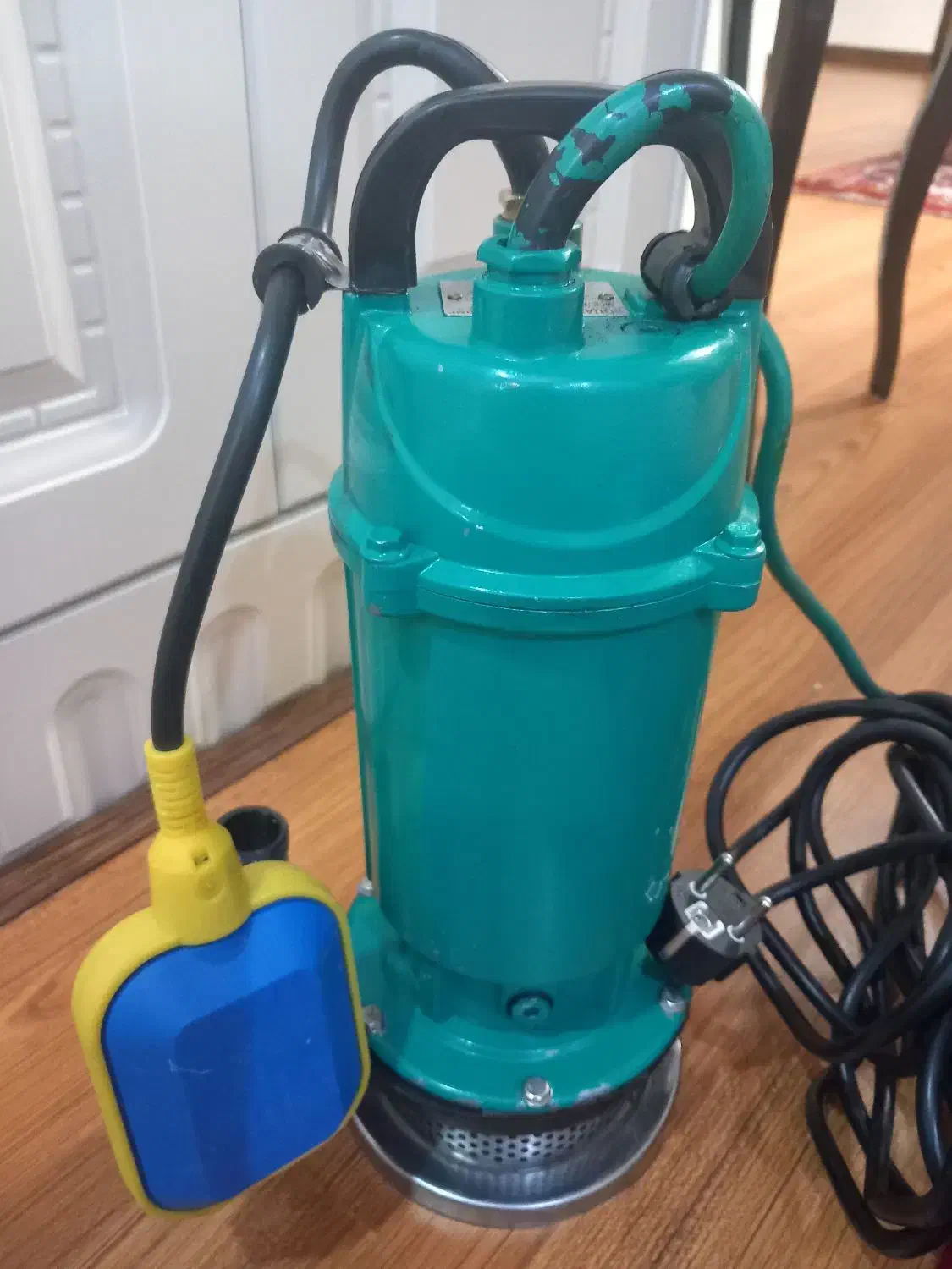 کفکش|لوازم نظافت|فردیس, فردیس|دیوار