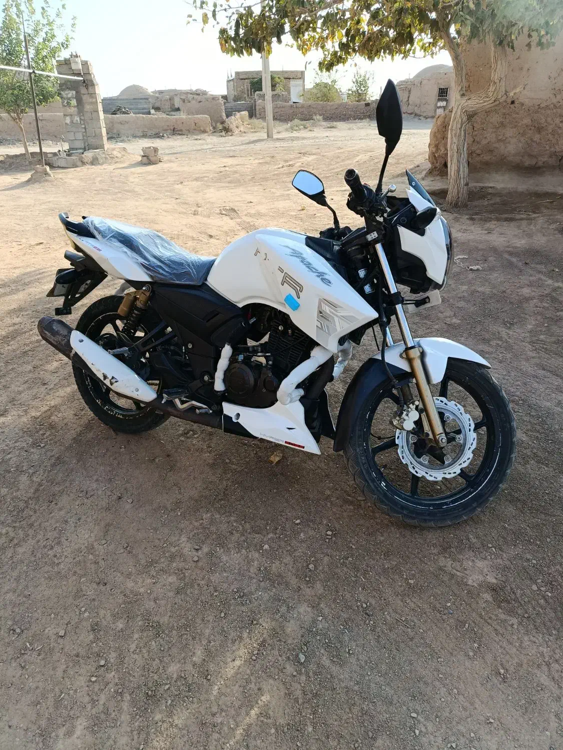 اپاچی 180|موتورسیکلت|تربتحیدریه, ۴۵ متری|دیوار