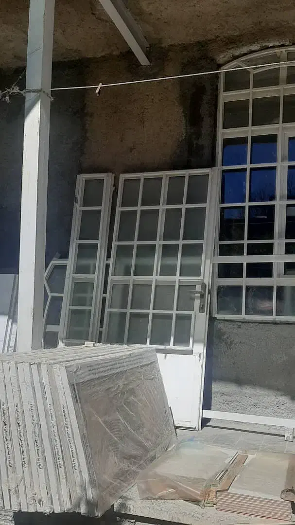 درب ورودی(هال) ساختمان و پنجره|مصالح و تجهیزات ساختمان|اقلید, |دیوار