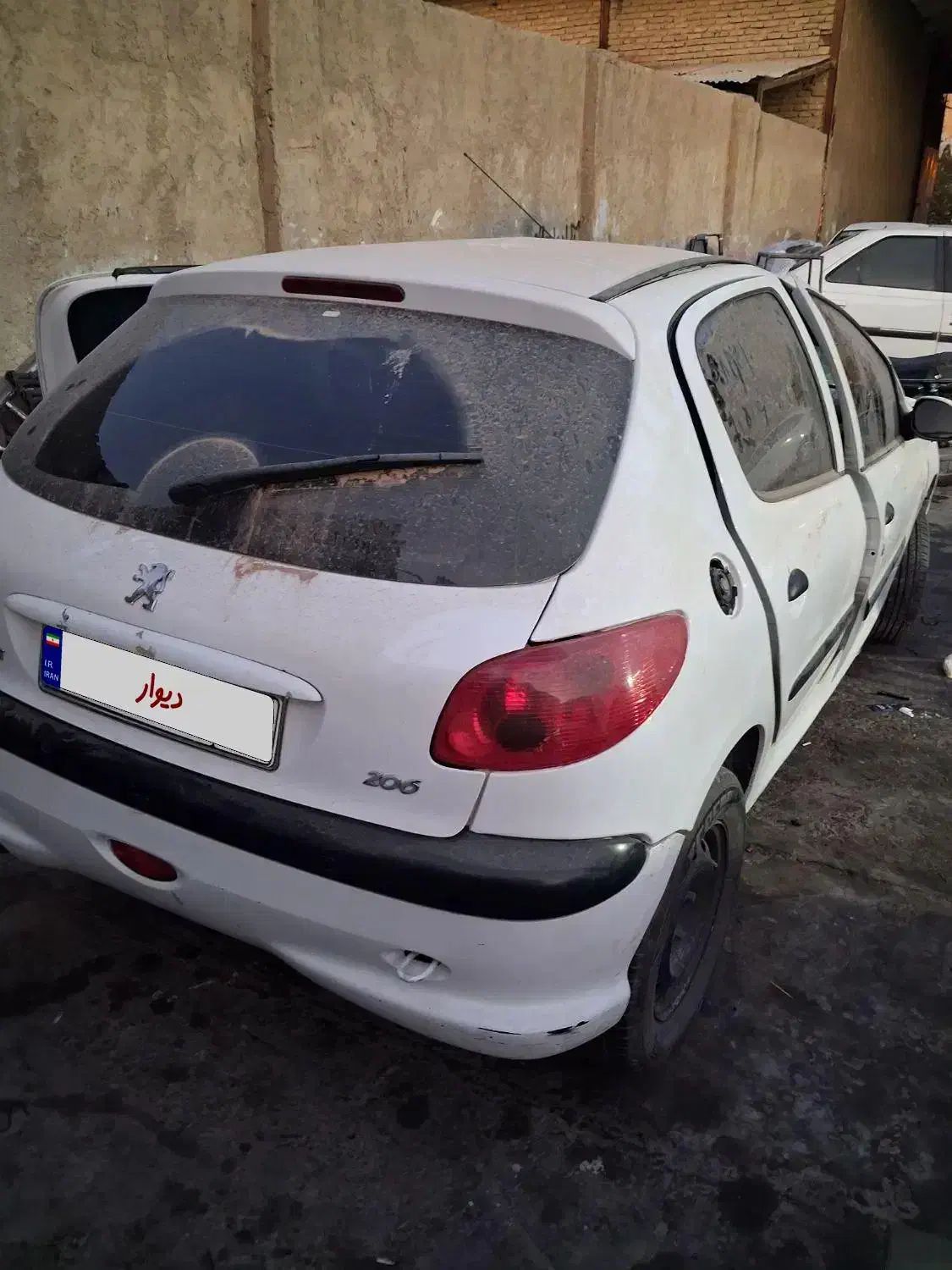 ۲۰۶ تیپ ۵ تصادفی مدل ۹۶|خودرو سواری و وانت|قم, نخودی|دیوار