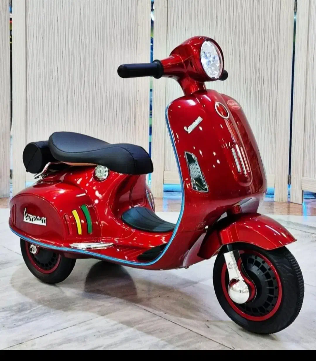 ماشین/موتور شارژی وسپا کلاسیک 6 ماهه بدون سود|اسباب و اثاث بچه|شهرکرد, |دیوار