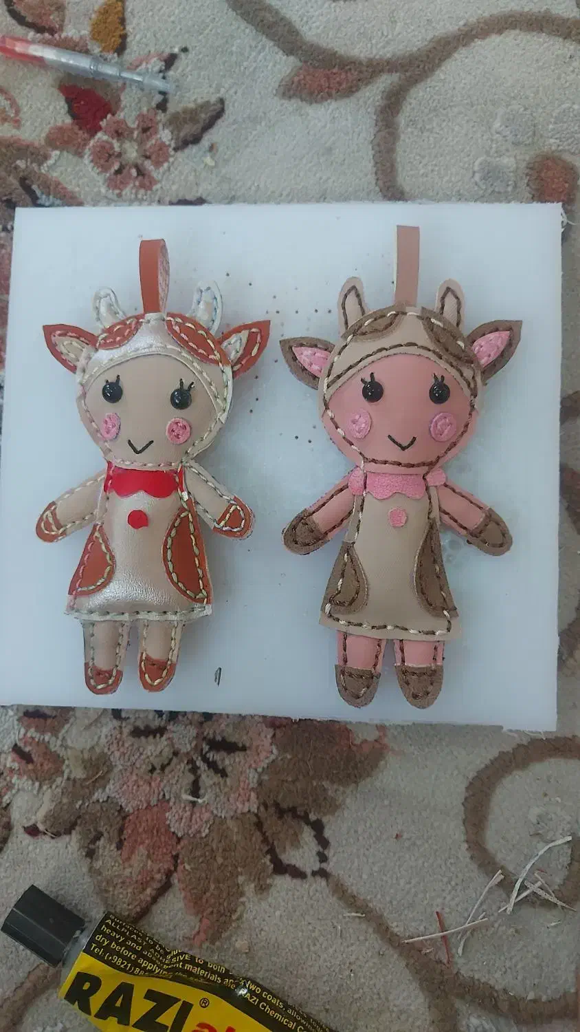 دوخت عروسک کوچک چرم|اسباببازی بچه|شوشتر, |دیوار