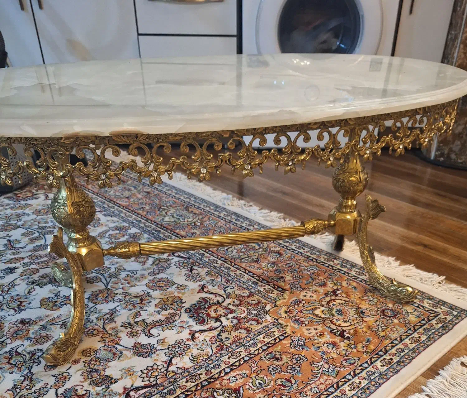 جلومبلی برنز|مبلمان خانگی و میز عسلی|زنجان, |دیوار