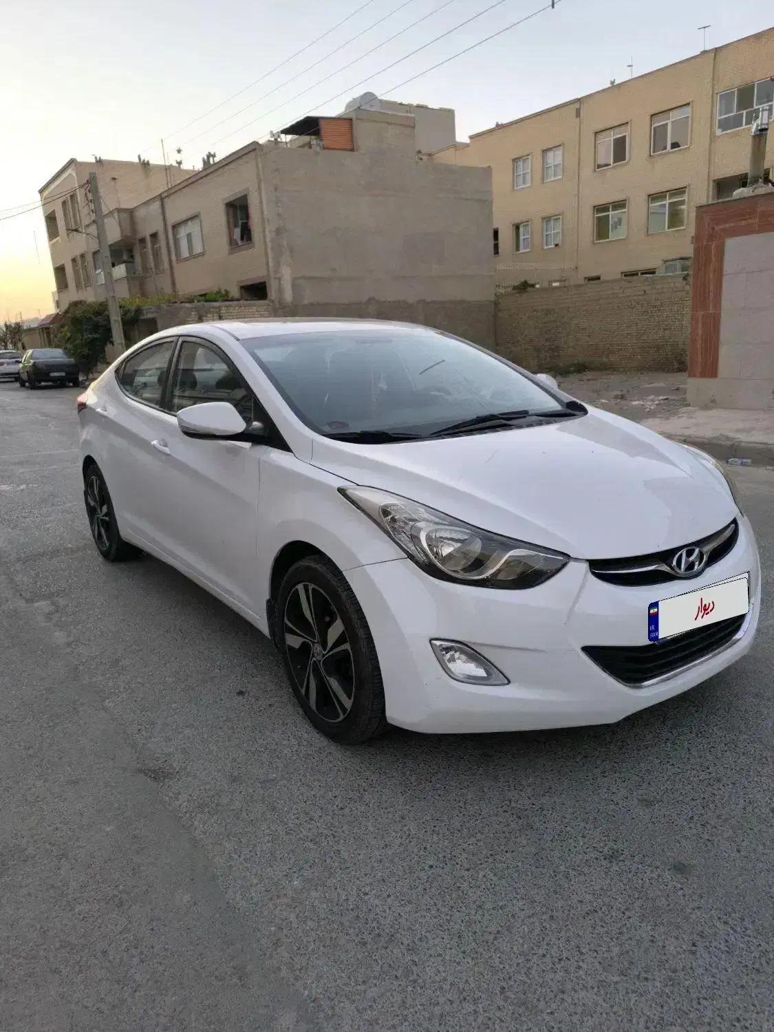 هیوندا النترا ۲۰۱۴|خودرو سواری و وانت|شاهین‌شهر, ۹ دی|دیوار