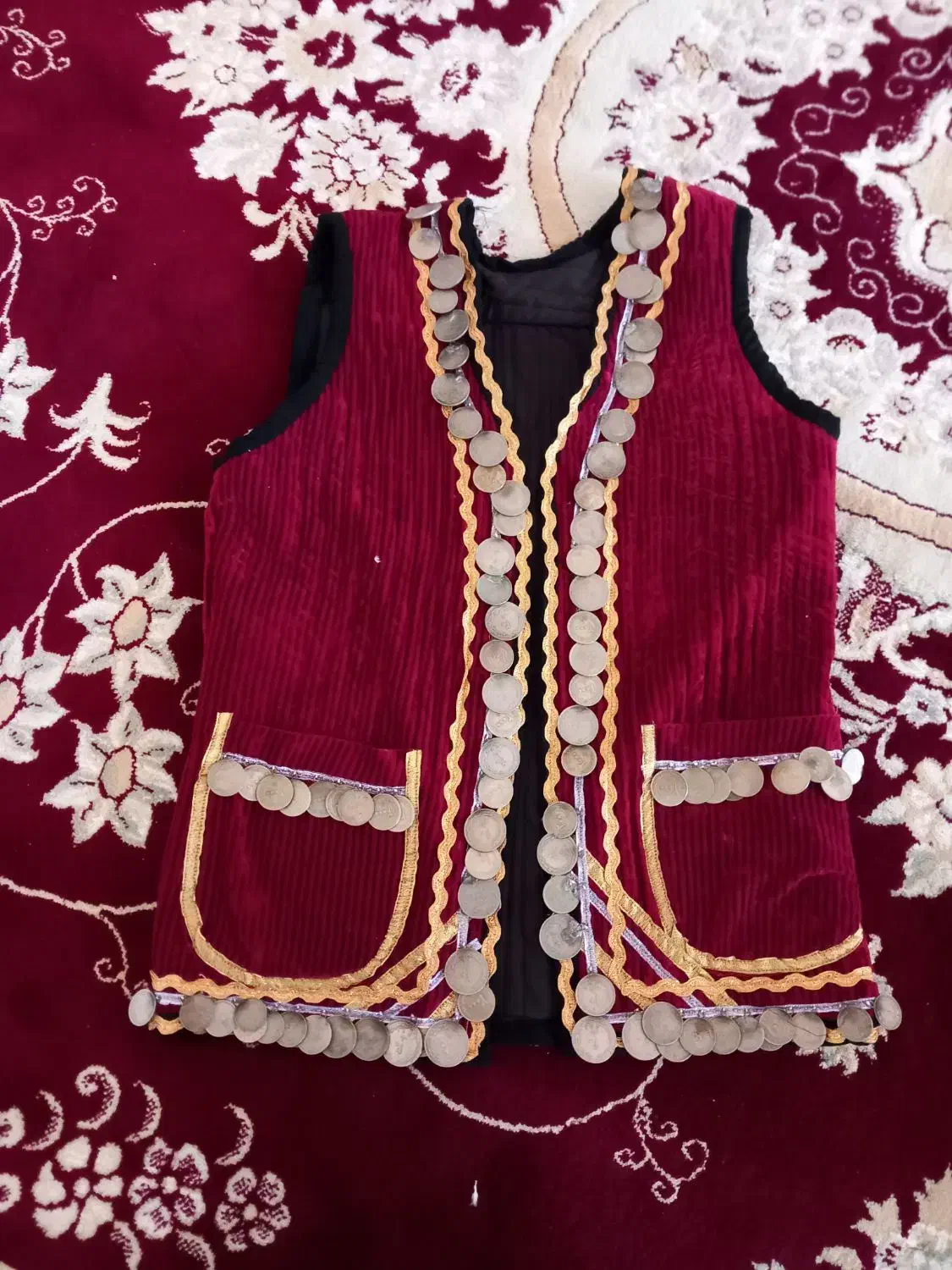 جلیقه|لباس|فیروزآباد (لرستان), |دیوار