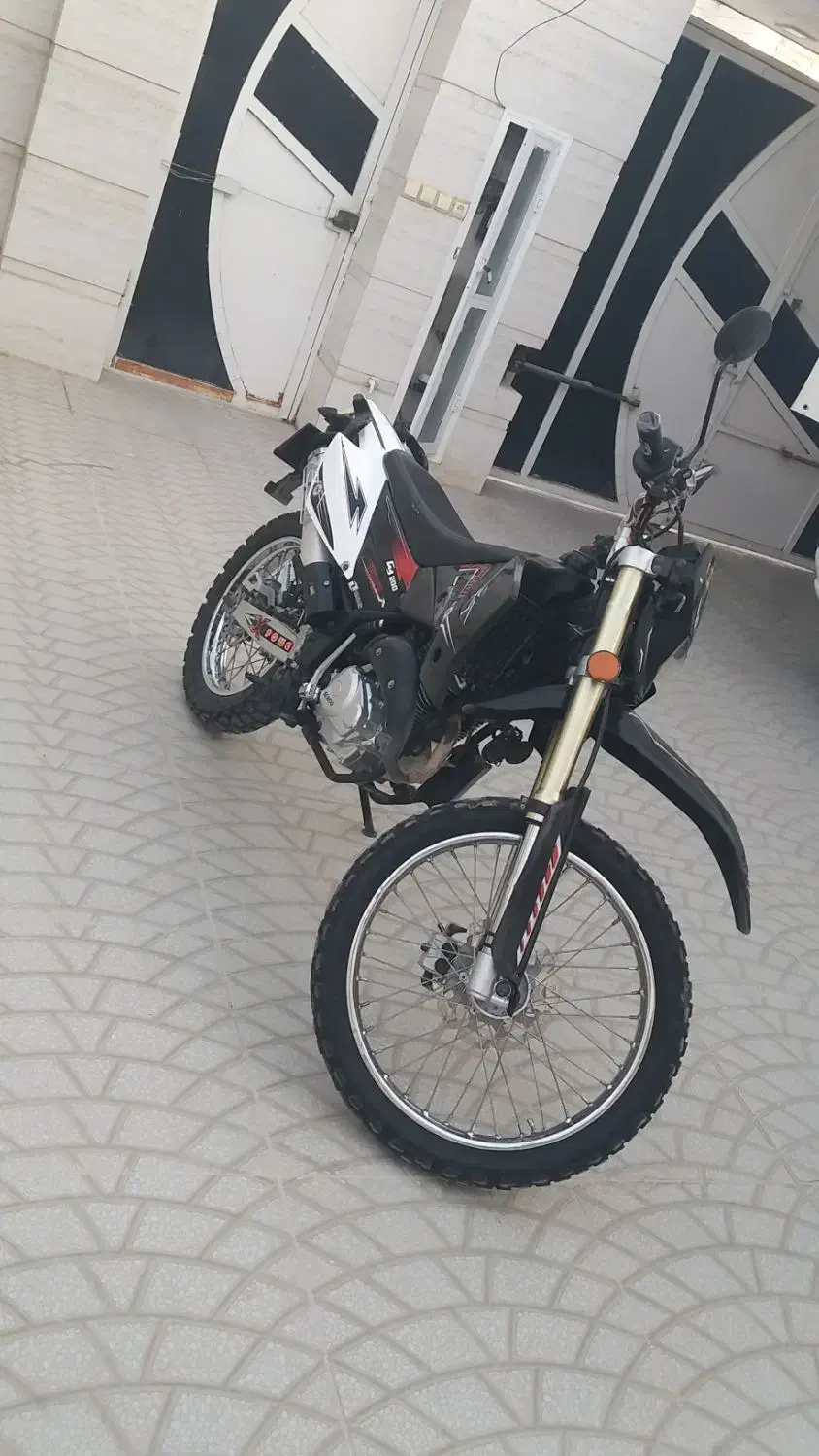 تریل بهرو ۲۰۰مدل۱۴۰۲|موتورسیکلت|برازجان, |دیوار