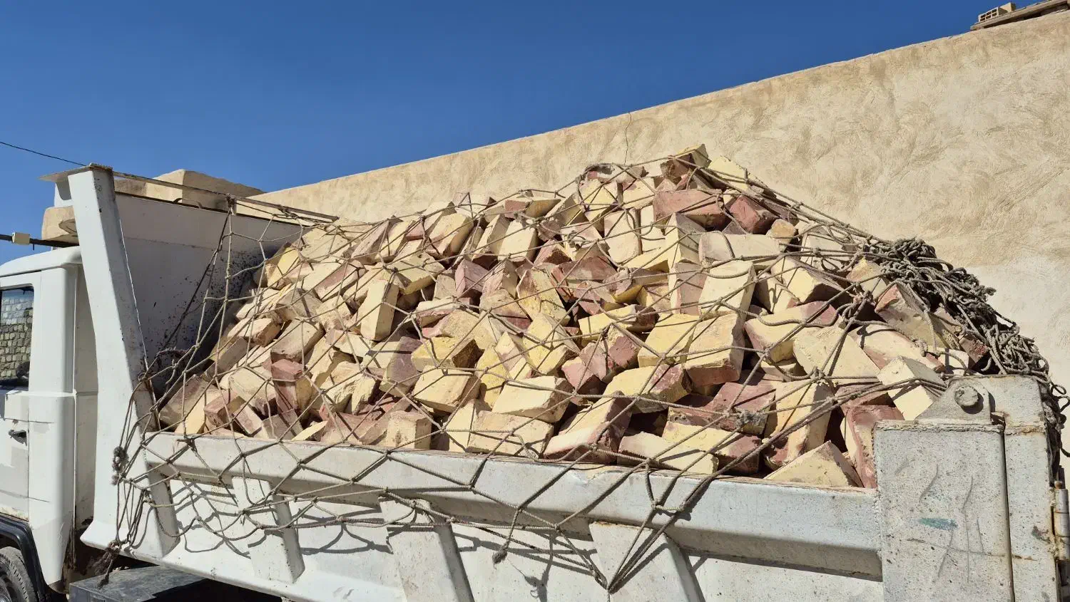 خاور اجر  ۵ تن قیمت عمده برای شهر زابل ۴۲۰۰|مصالح و تجهیزات ساختمان|زابل, |دیوار