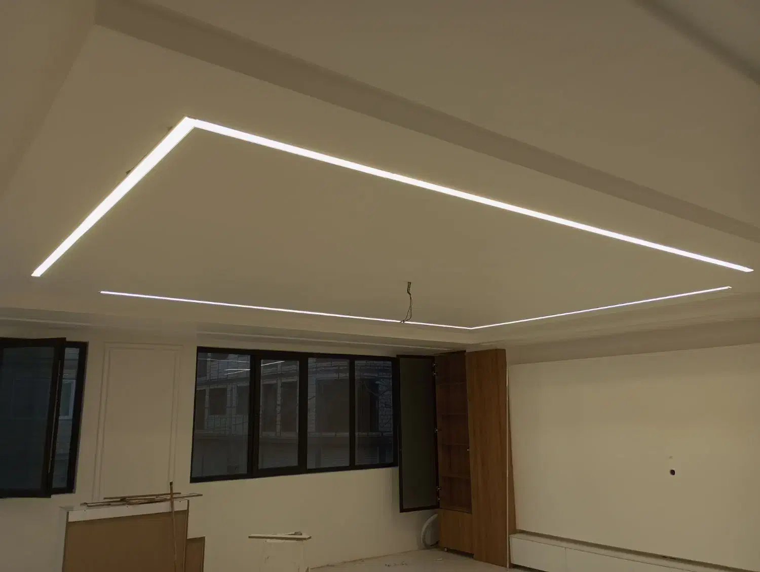 به نیروی کار در اجرای لاین و نور پردازی نیاز مندم|استخدام معماری، عمران و ساختمانی|قم, چهل درخت‎|دیوار