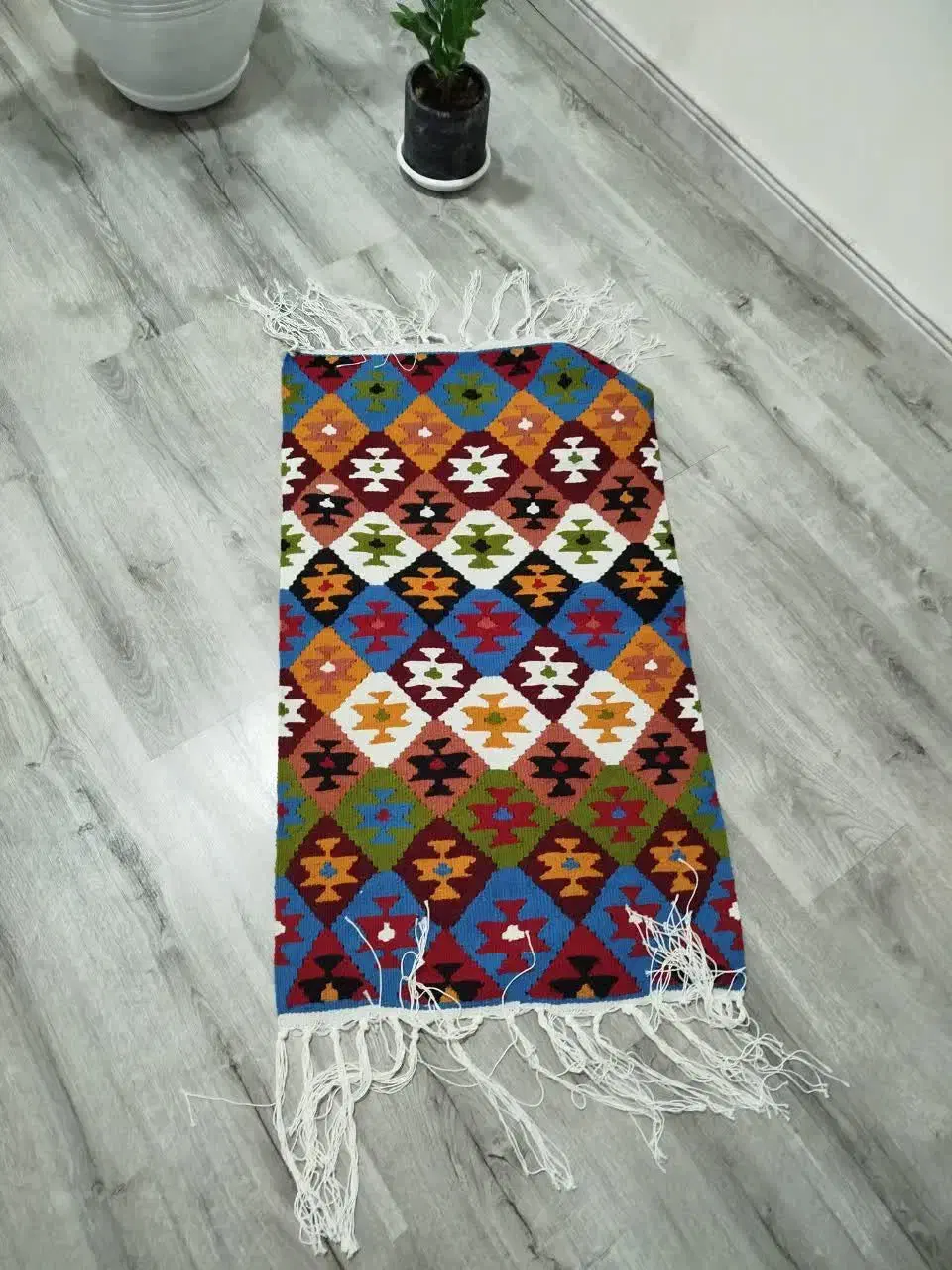 گلیم هر انداره با هر نخی بافته میشود|گلیم، جاجیم، گبه|قدس, شهرقدس|دیوار