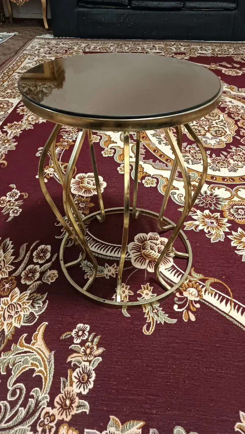 میز تکی|میز تلفن|رباط‌کریم, ده‌حسن|دیوار