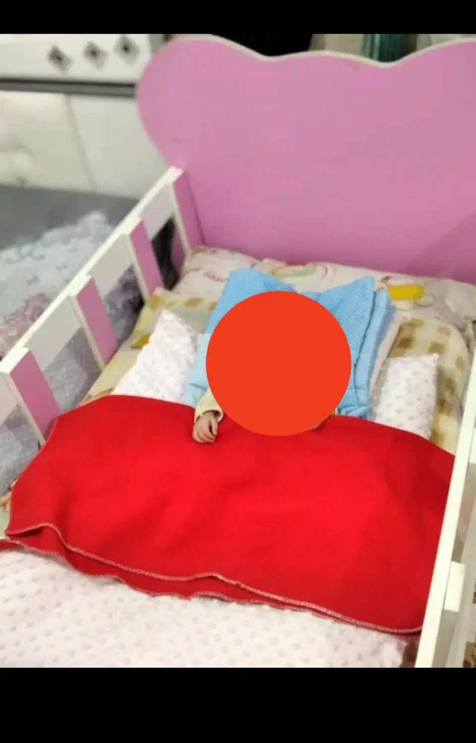 تخت کودک خیلی شیک|تخت و صندلی بچه|سراوان, |دیوار