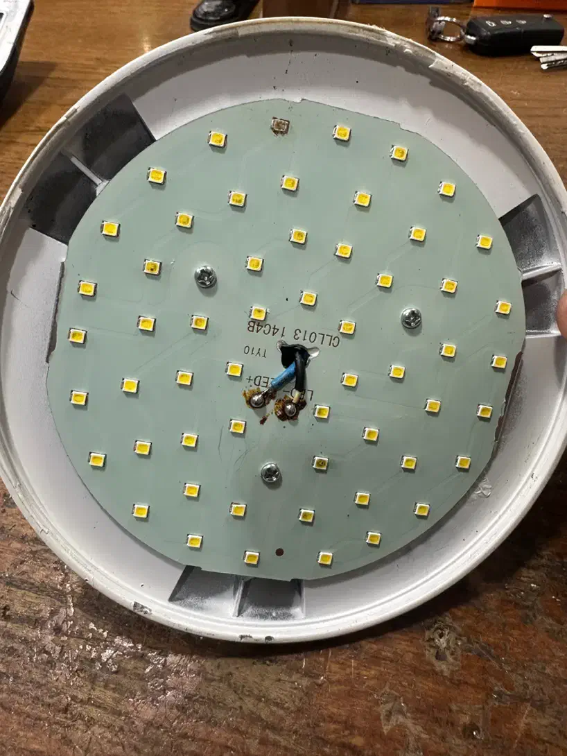 تعمیر لامپ و پرژکتور|خدمات پیشه و مهارت|برازجان, |دیوار