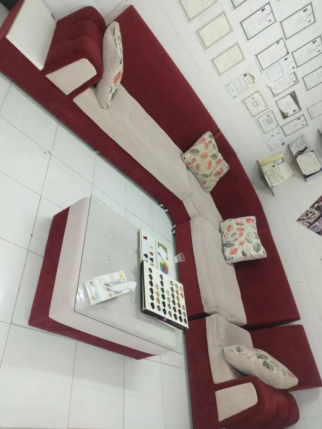 مبل 10نفره  کاملا تمیز  در حد نو|مبلمان خانگی و میز عسلی|الشتر, |دیوار