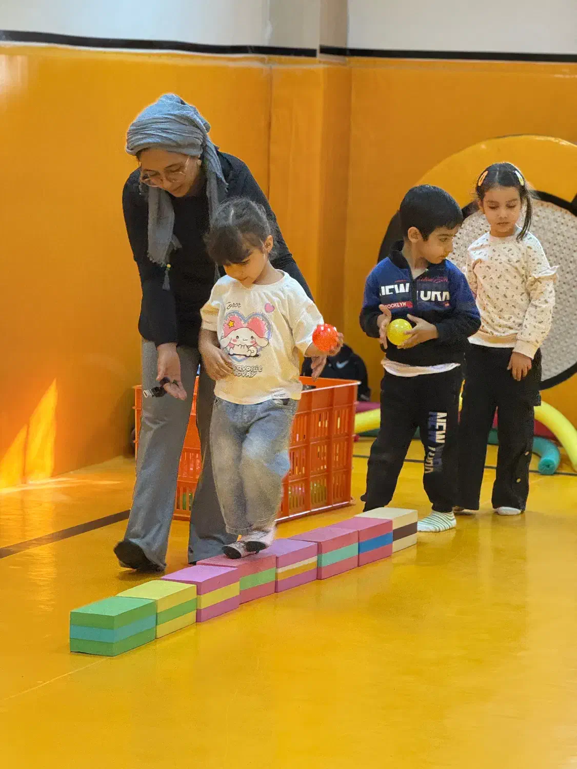 مربی باله یوگا مینی فوتبال|استخدام آموزشی|تهران, والفجر (افسریه)|دیوار