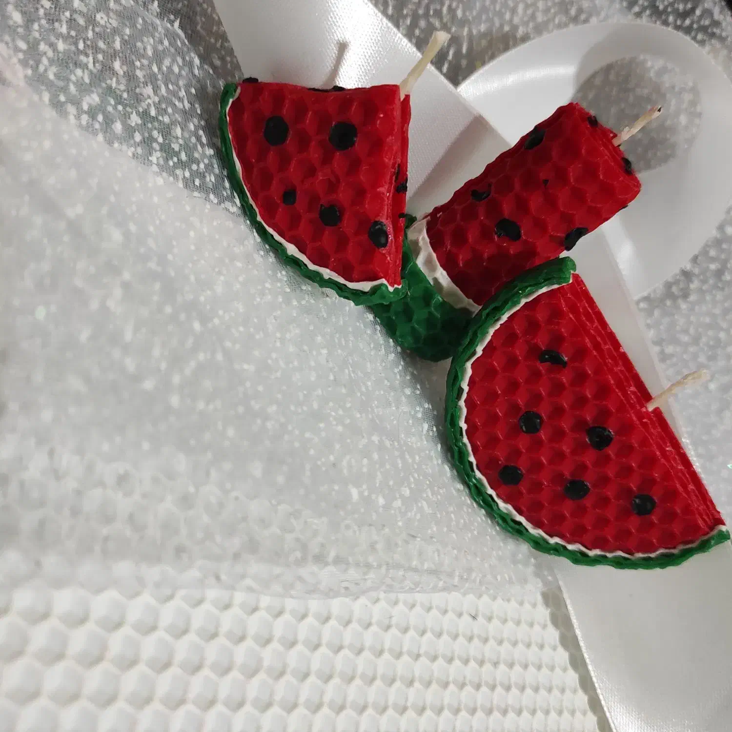 شمع ها ی زیبای یلدا و گل های ربانی دلبر|صنایع دستی و سایر لوازم تزئینی|خوی, |دیوار