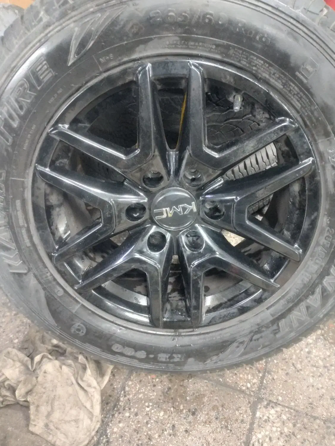 رینگ و لاستیک زیر صفری kmc|قطعات یدکی و لوازم جانبی|ری, بیبی شهر بانو|دیوار