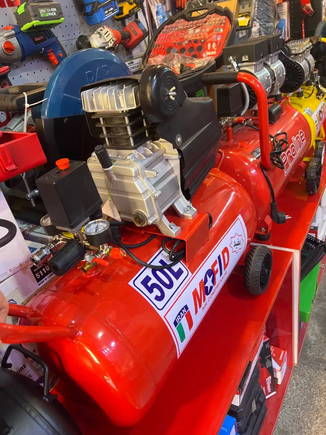 کمپرسورباد مفید ۵۰ لیتری اصلی|ماشینآلات صنعتی|اهواز, ۲۴ متری|دیوار