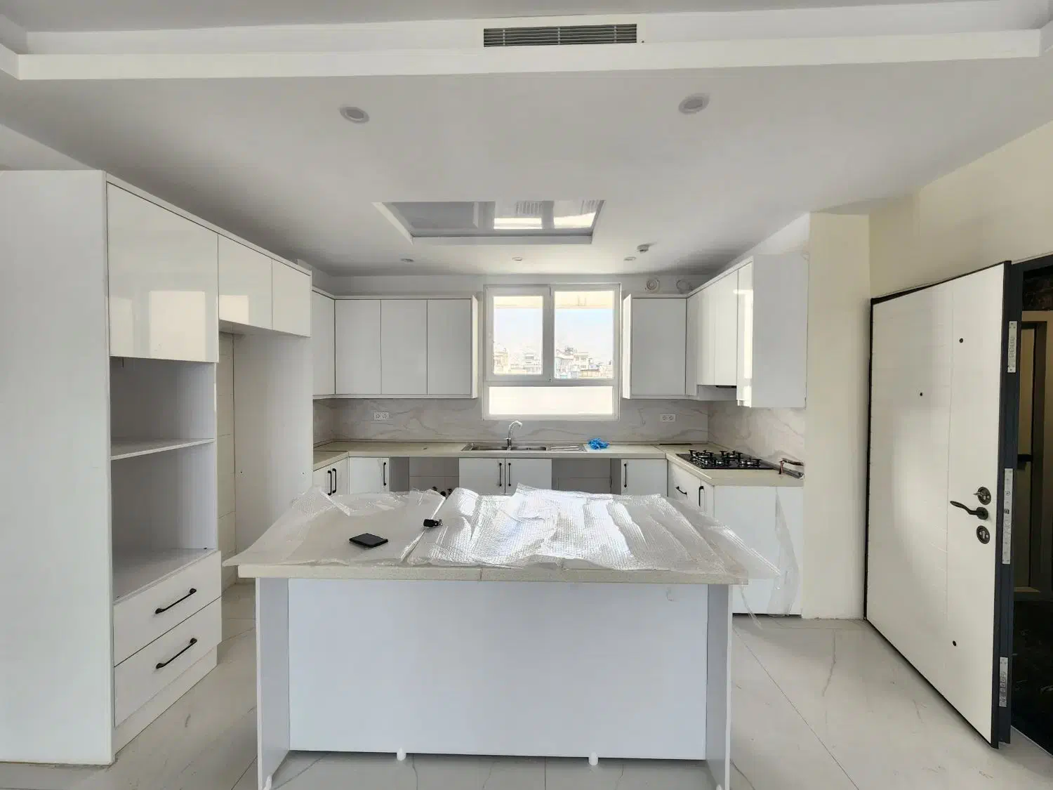 ۹۰متر ۲خواب /نوساز کلید نخورده رهن و قابل تبدیل