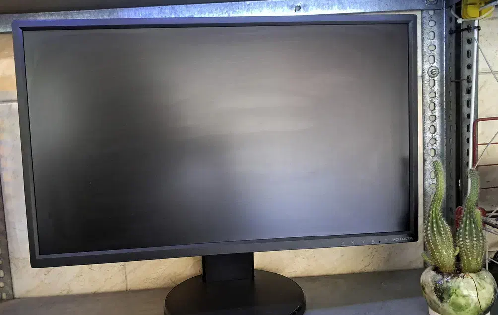 مانیتور 24 اینچ اسپیکر دار I-O data HDMI خور|قطعات و لوازم جانبی رایانه|تبریز, |دیوار