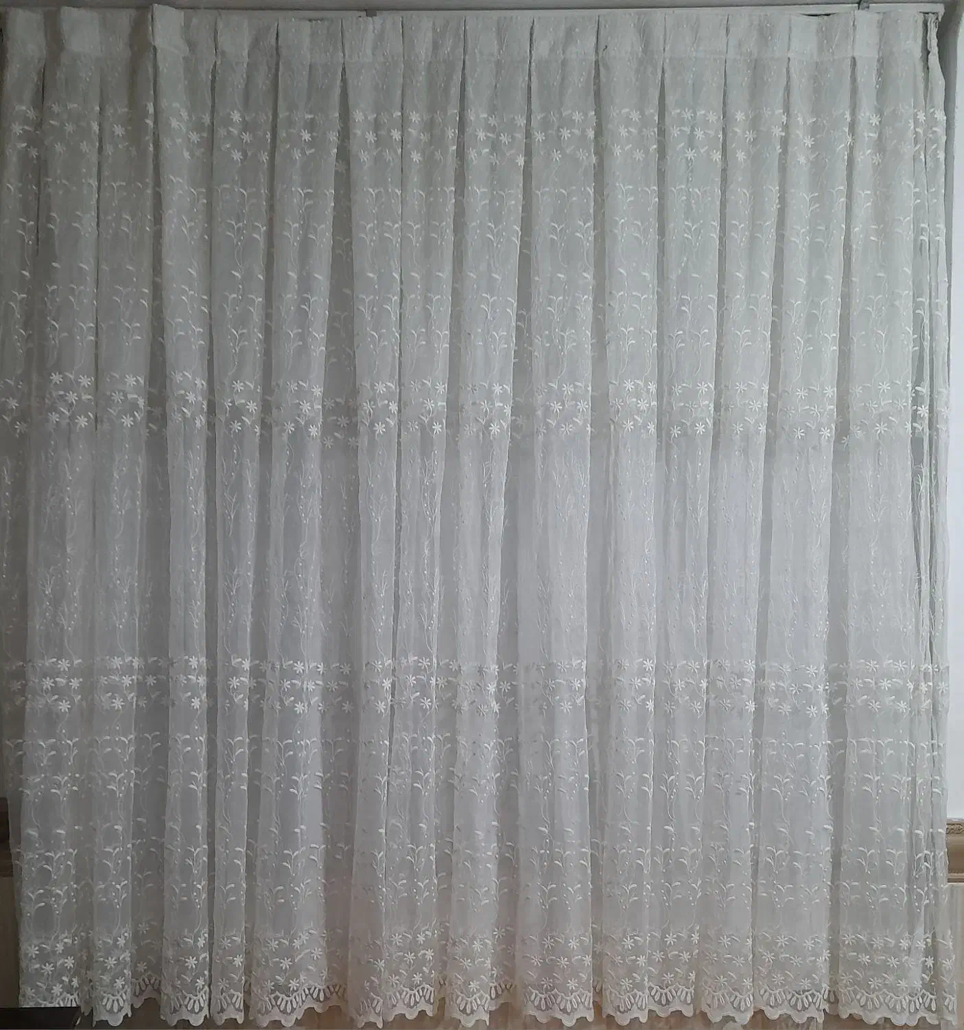 پرده سالم|پرده، رانر، رومیزی|بروجرد, |دیوار