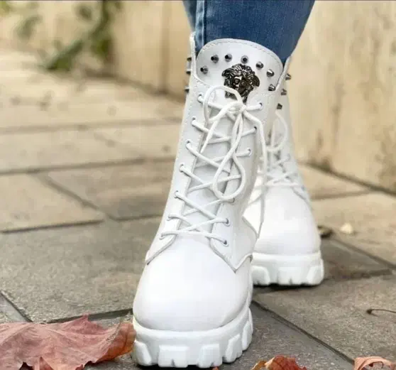 کفش نیم بوت هدیه بوده و سایز من نیست|کیف، کفش، کمربند|فولادشهر, B7|دیوار