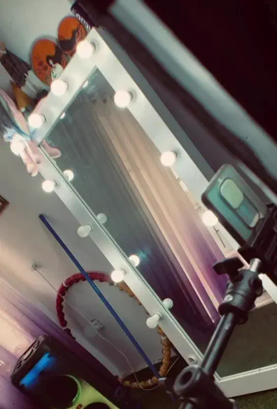 آینه قدی لامپی|آینه|کرمانشاه, |دیوار