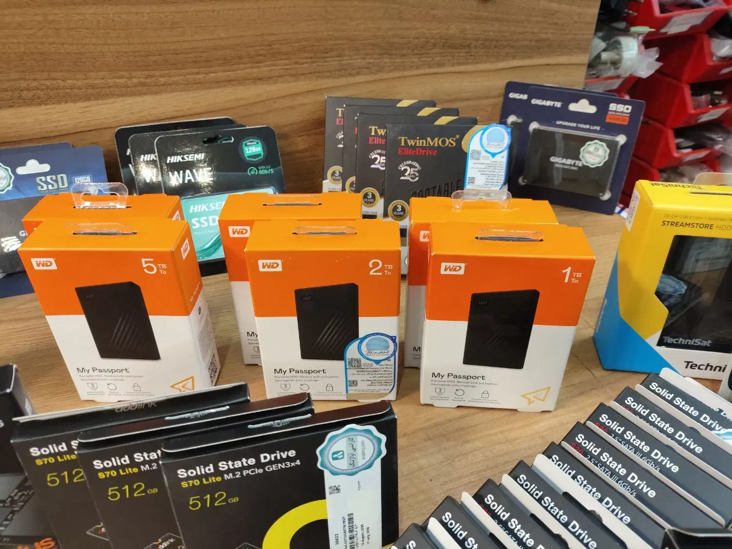 خرید وفروش انواع هارد اکسترنال و اینترنال SSD/Hdd|قطعات و لوازم جانبی رایانه|سمنان, |دیوار