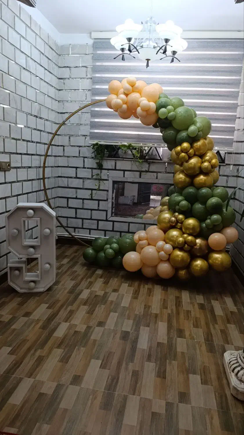 بادکنک آرایی و دیزاین و تزیین مراسمات|خدمات پذیرایی، مراسم|همدان, |دیوار