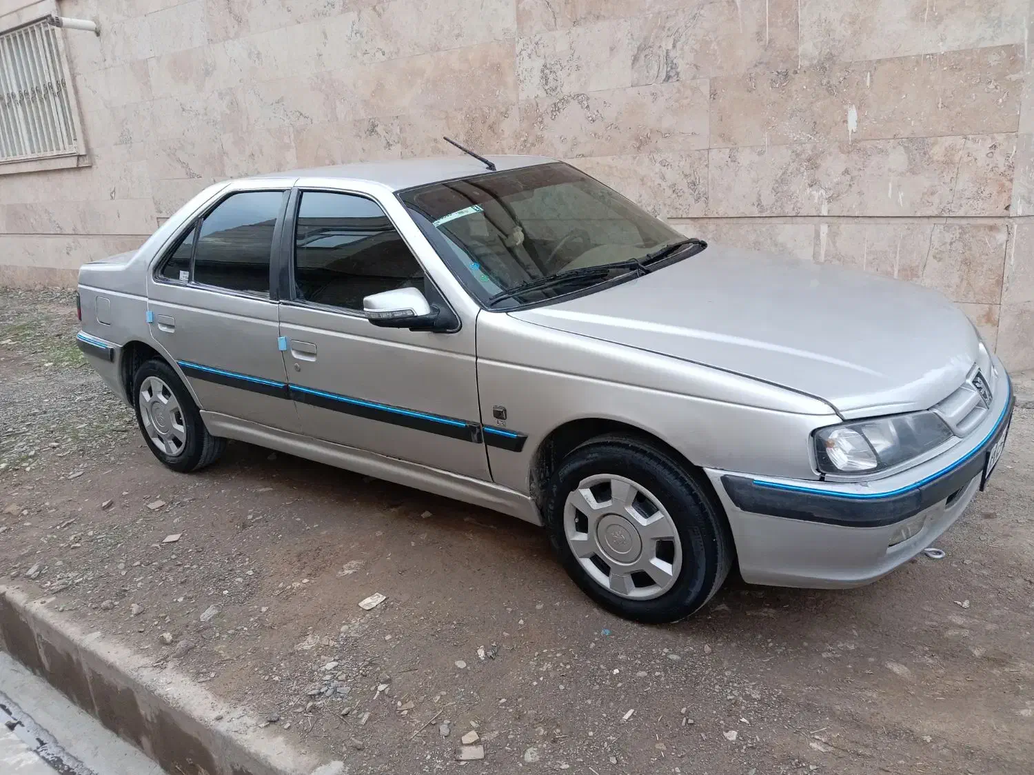 پژو پارس 85|خودرو سواری و وانت|نیشابور, بزرگمهر|دیوار