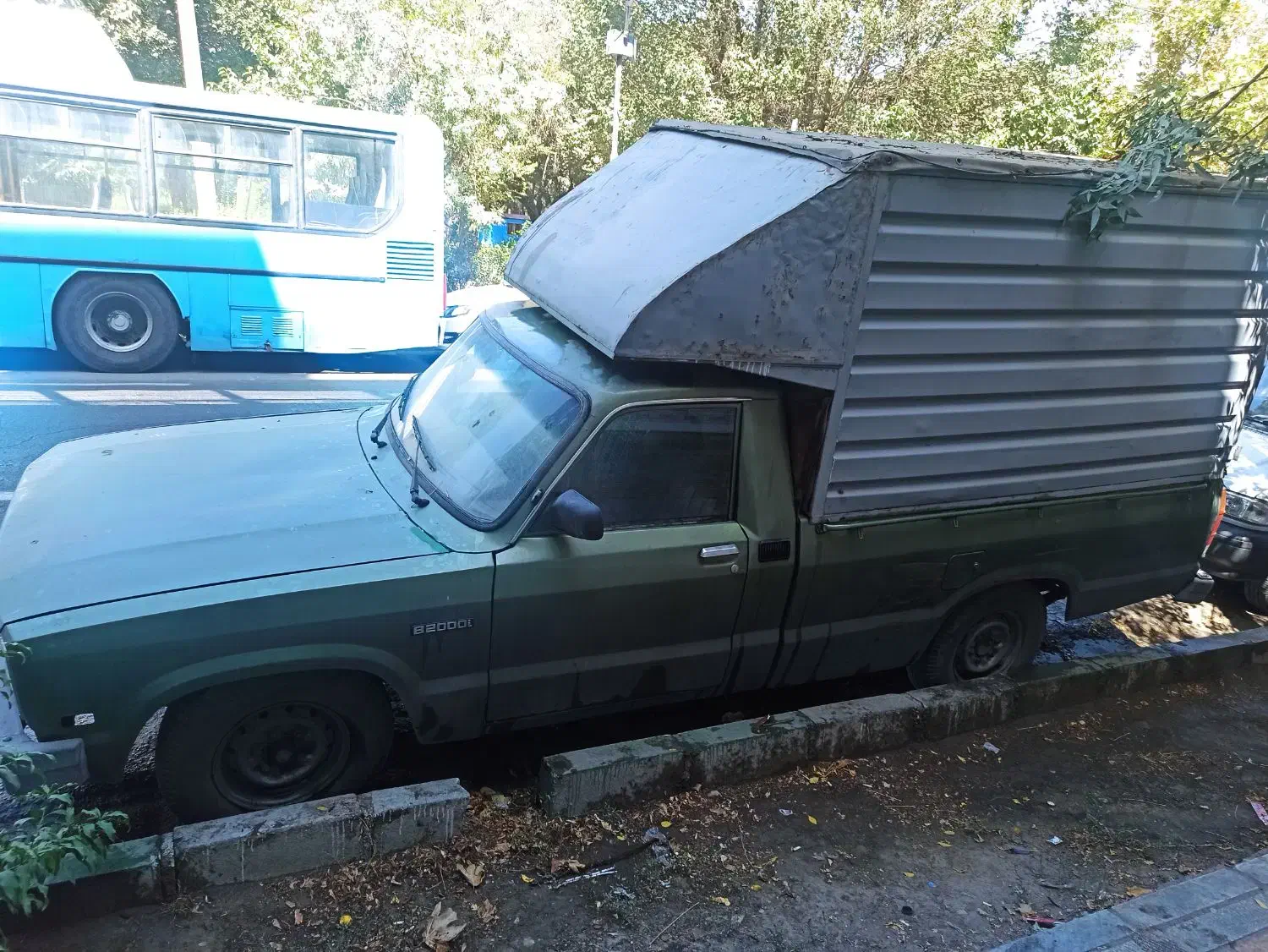 وانت مزدا ۲۰۰۰ تک کابین مدل 83|خودرو سواری و وانت|تهران, نازی‌آباد|دیوار