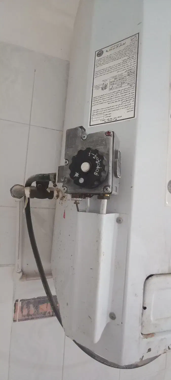 آبگرمکن دیواری مخزن دار|آبگرمکن، پکیج، شوفاژ|تربت جام, معدآباد|دیوار