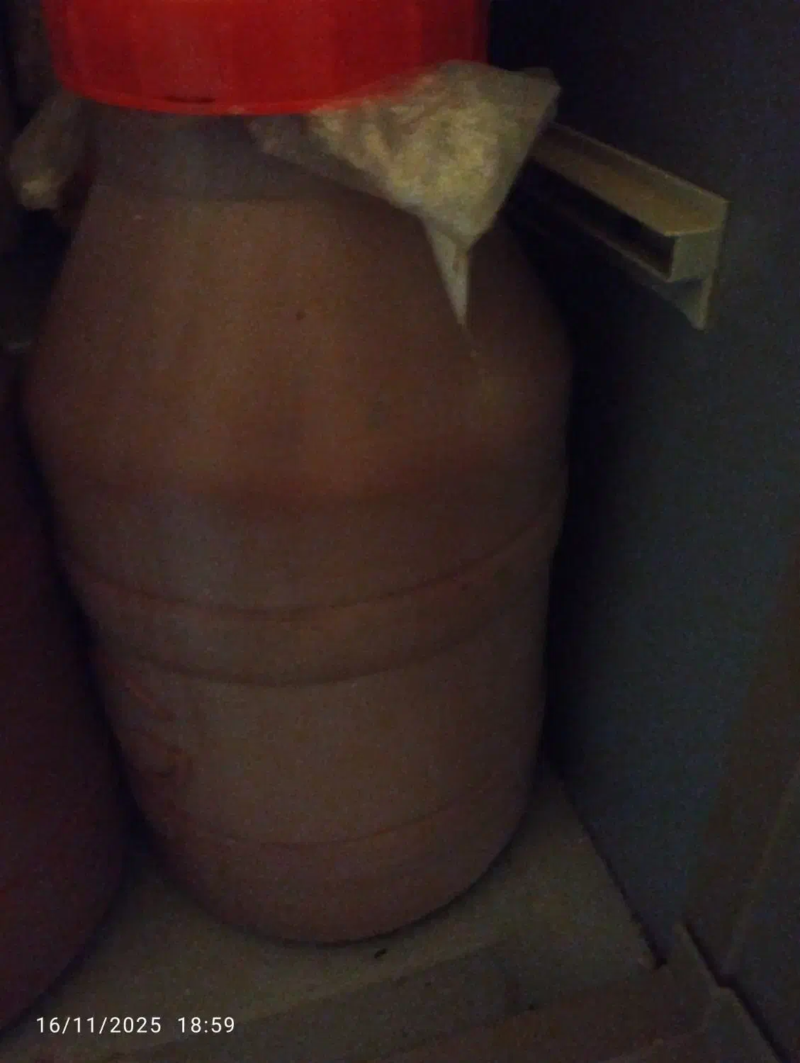 دبه 7کیلوی نو.|ظروف نگهدارنده، پلاستیکی، یک‌بارمصرف|سیدآباد, |دیوار