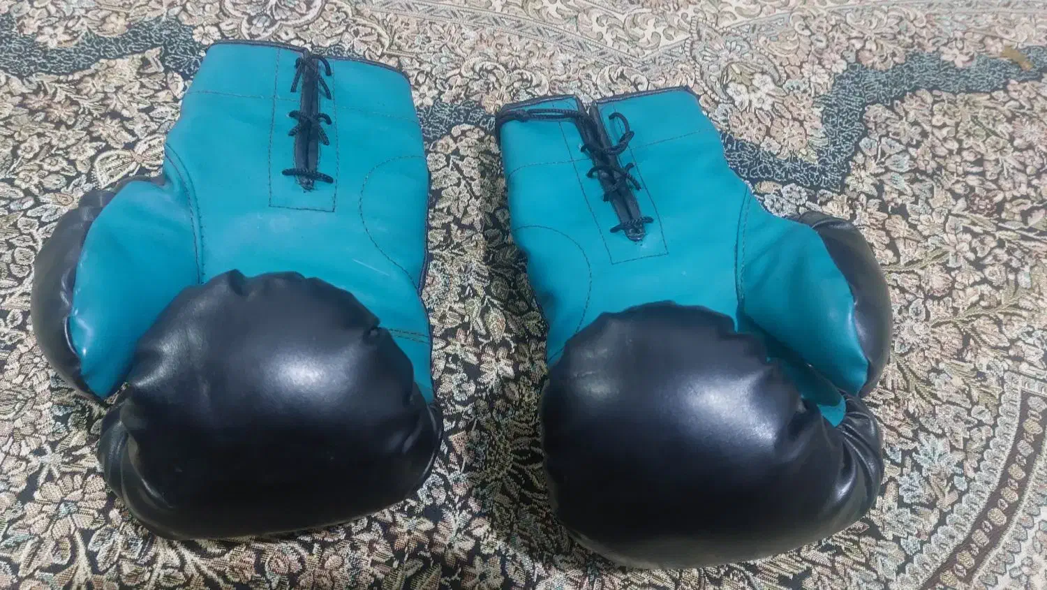 دستکش بوکس|تجهیزات ورزشی|بروجرد, |دیوار