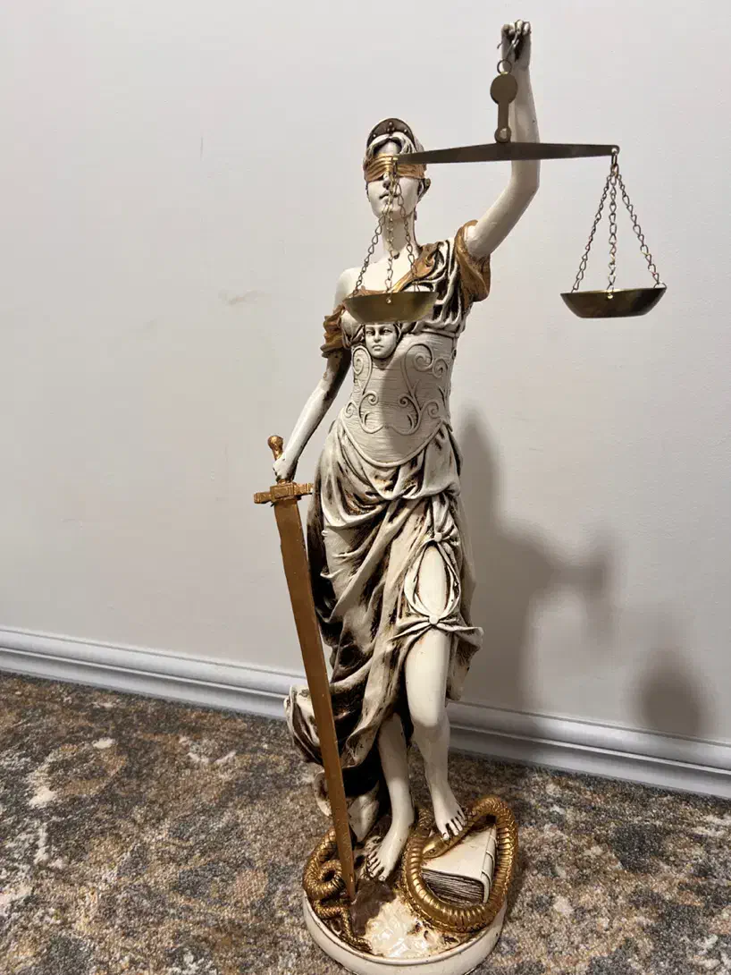 مجسمه عدالت70سانت ازجنس پلی استر|مجسمه، تندیس، ماکت|شیراز, شهرک بهشتی|دیوار