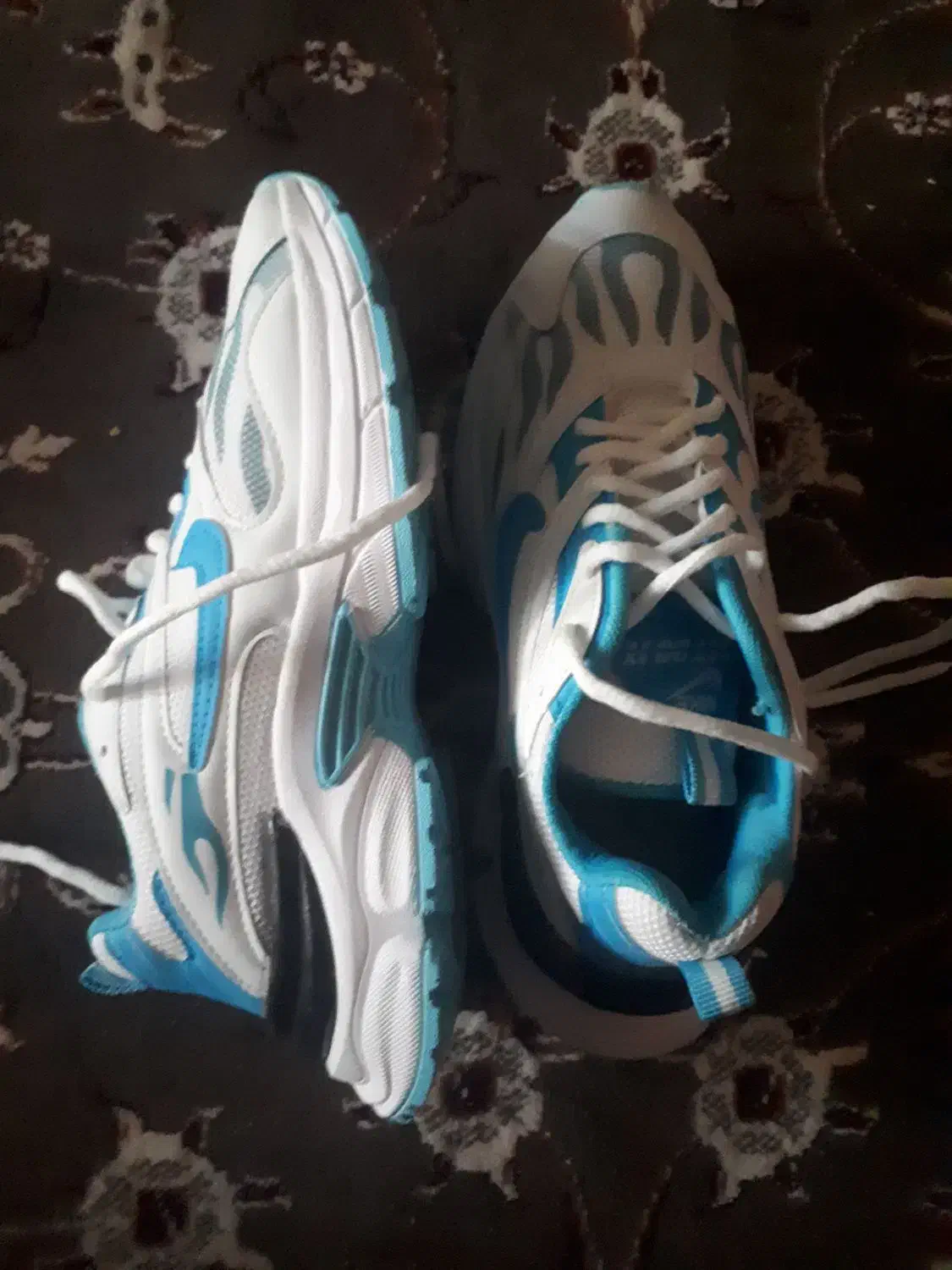 کفش کتانی نایک|کیف، کفش، کمربند|صائین قلعه, |دیوار